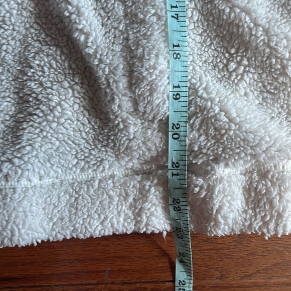 Abercrombie & Fitch | Pink & Brown Chevron Sherpa Quarter Zip Pullover Medium - Picture 9 of 9